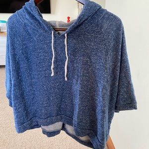 Short sleeve hoodie